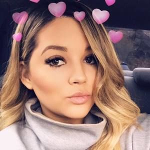 Meet your Posher, Clara